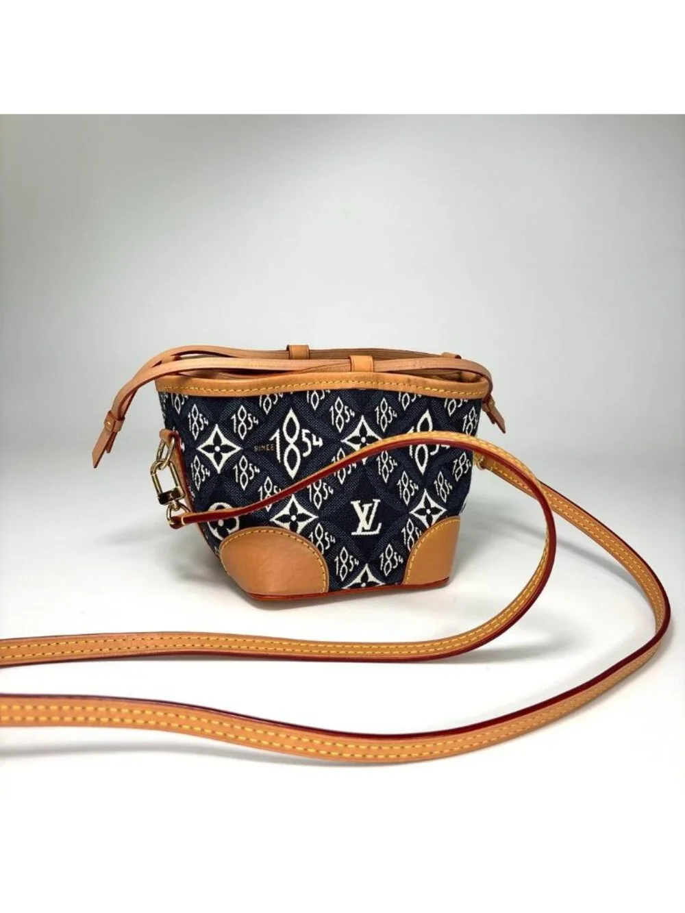 Louis Vuitton Noe Perth Shoulder